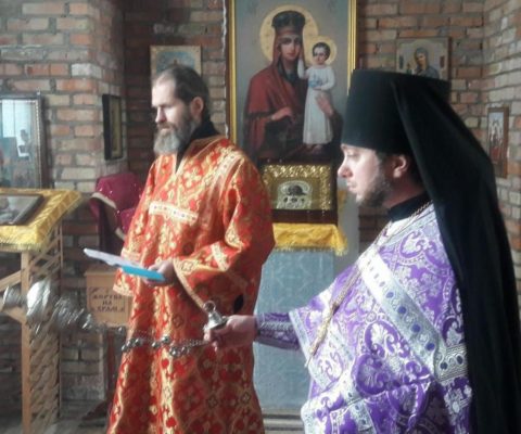 Молитва до Пресвятої Богородиці “Помічниця в пологах”